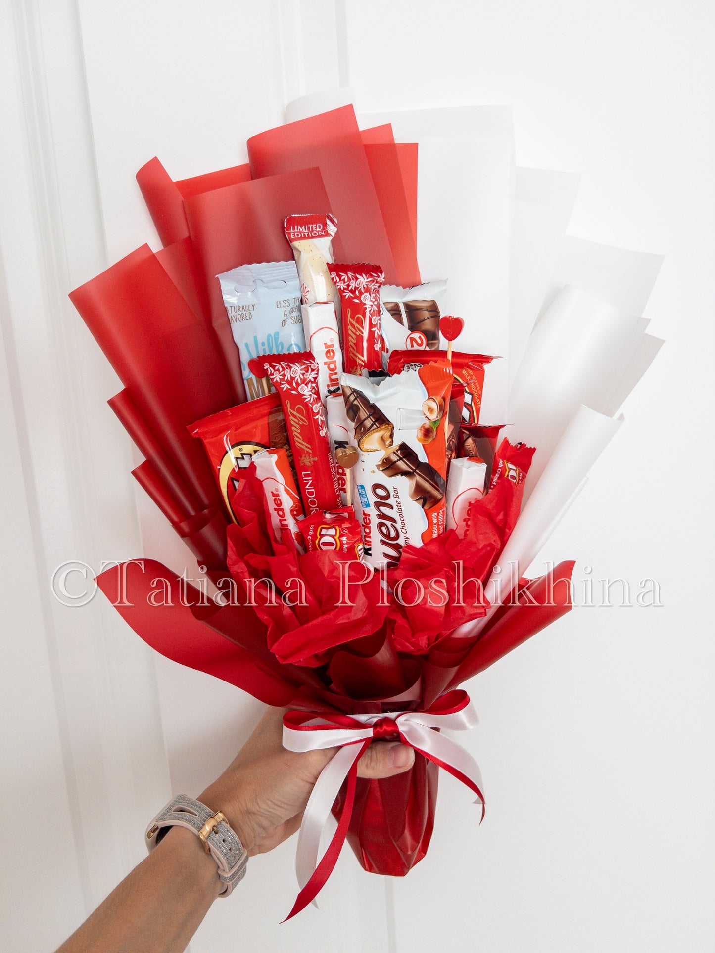 Kinder Bueno & KitKat Chocolate bouquet